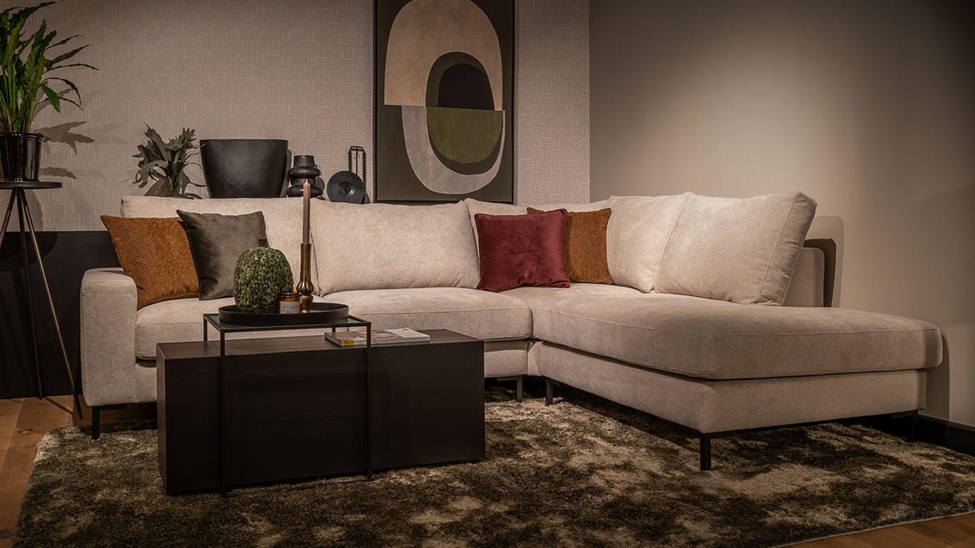 UrbanSofa Lausanne Hoekbank in Suave Nature met Carl Block Low 3