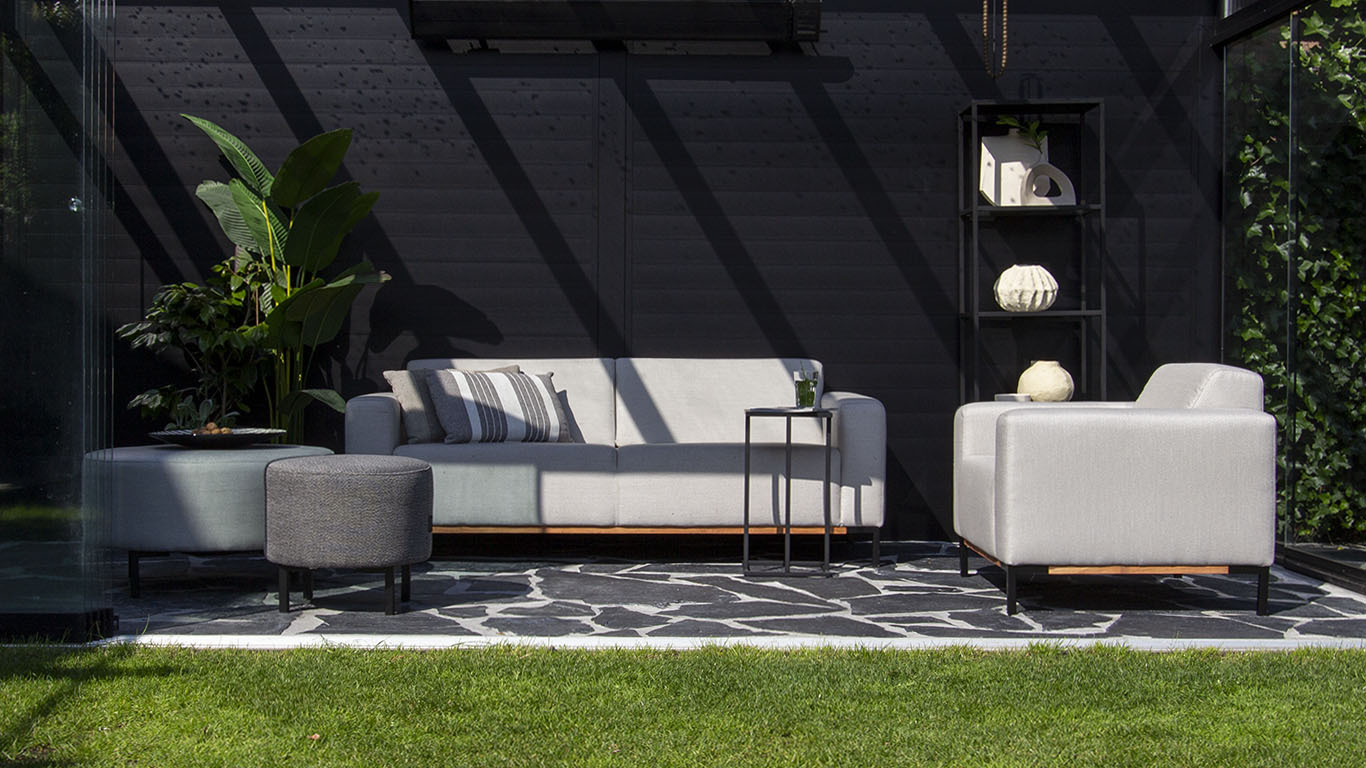 UrbanSofa Outdoor stoffen tuinbanken Marbella Sofa Sunbrella Savana Grey Marbella Fauteuil Sunbrella Savana Grey Paris Hockers Website 1