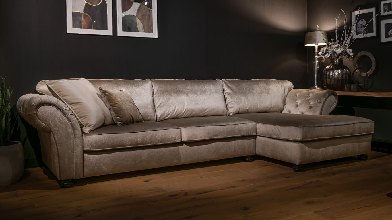 UrbanSofa Montreal Casia Loungebank BergamoFur Silver Website 1