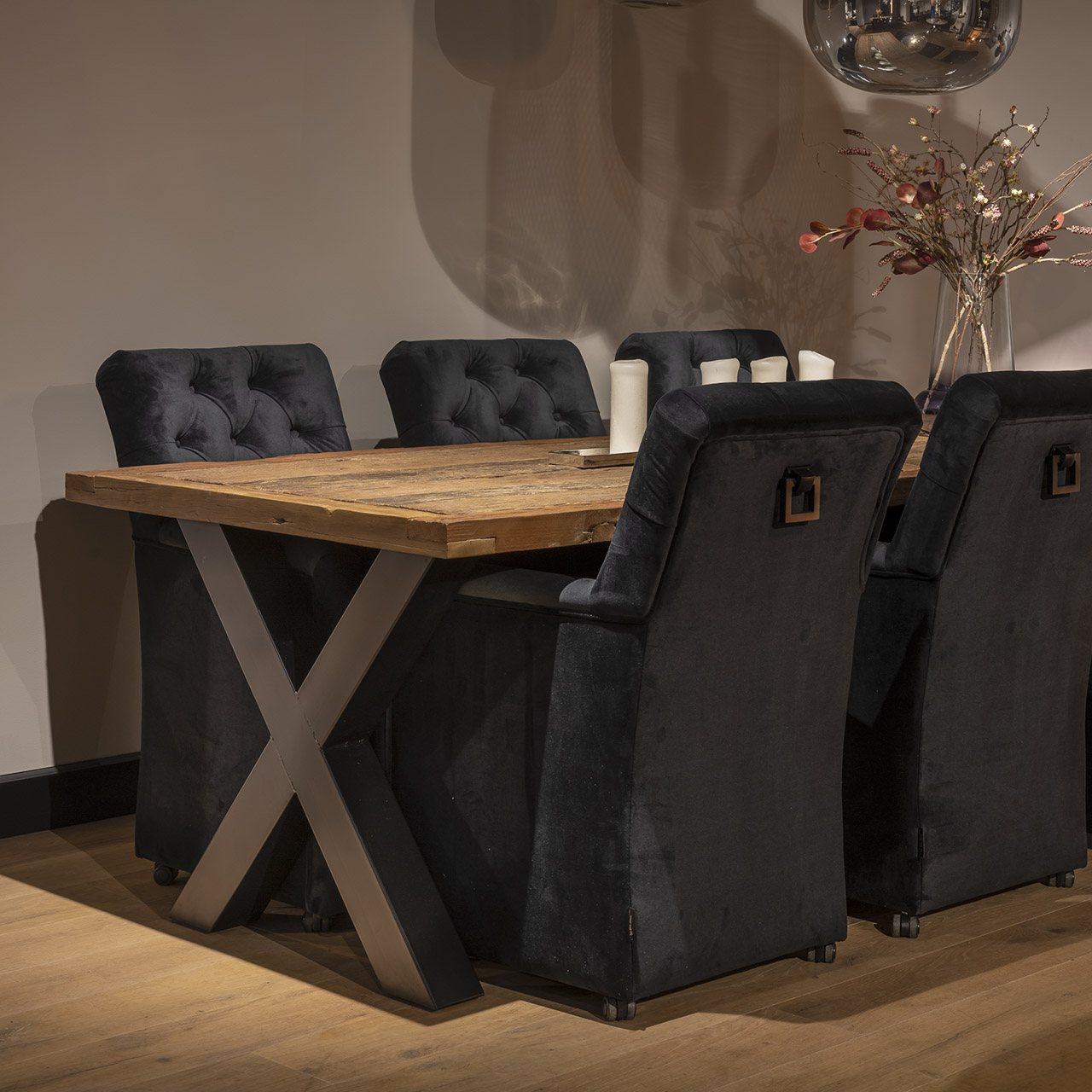 UrbanSofa Toulouse Eetstoel Napels Black Burlington Eettafel X Poot Large Zwart Vierkant