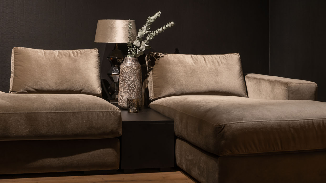 UrbanSofa Carl Casia Catania Grey Carl Block Low detail website