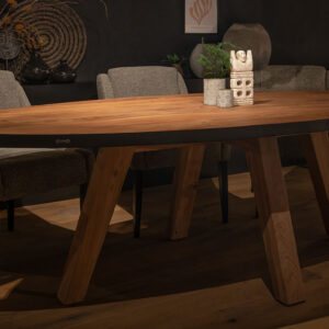 Bruuts Romy eettafel Wooden Spider Leg Xavie eetkamerstoelen website 2