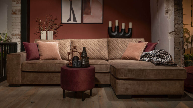 UrbanSofa Firenca Brooklyn met ruitstiksel in de rugkussens
