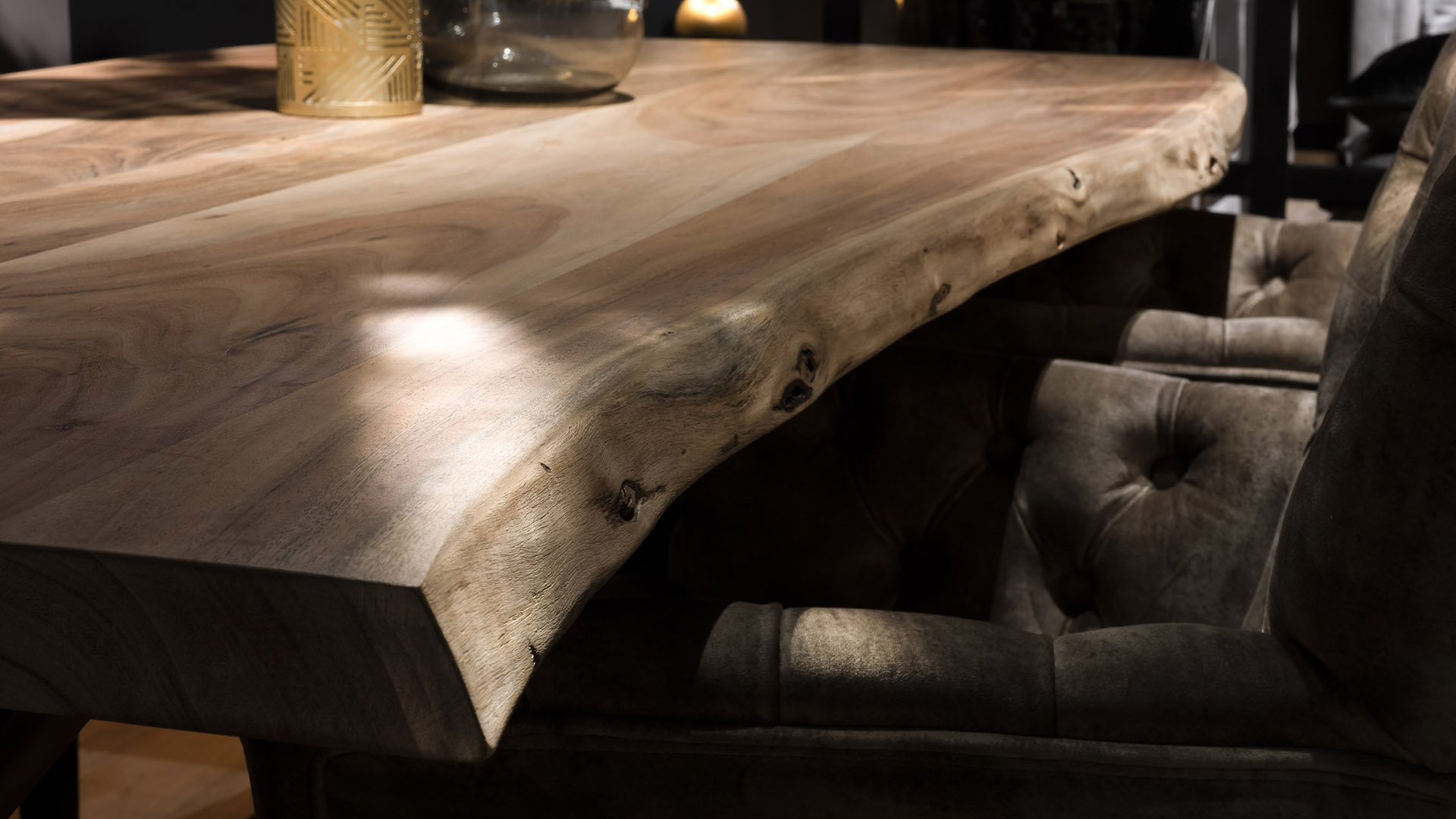 UrbanSofa Live Edge Boomstamtafel Detail Blad 2 Website