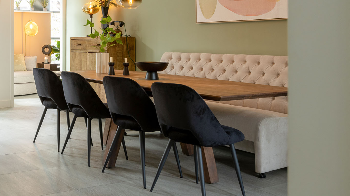 GTV S06 AF9 Bruuts Lara eettafel wooden spiderleg UrbanSofa Toulouse eetkamerbank Website 1