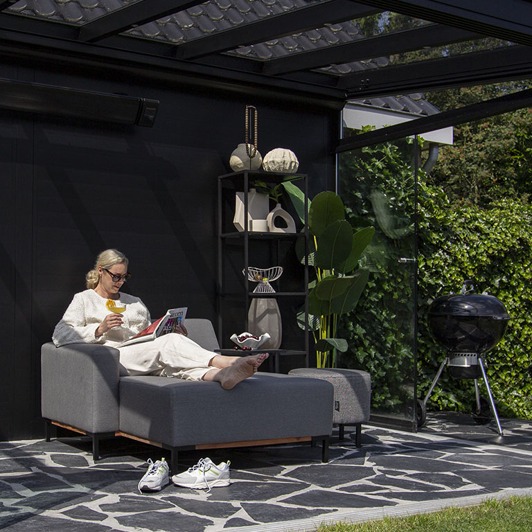 UrbanSofa Outdoor stoffen tuinbanken Marbella Daybed Sunbrella Natte Charcoal Ontspannen in de Tuinkamer Vierkant