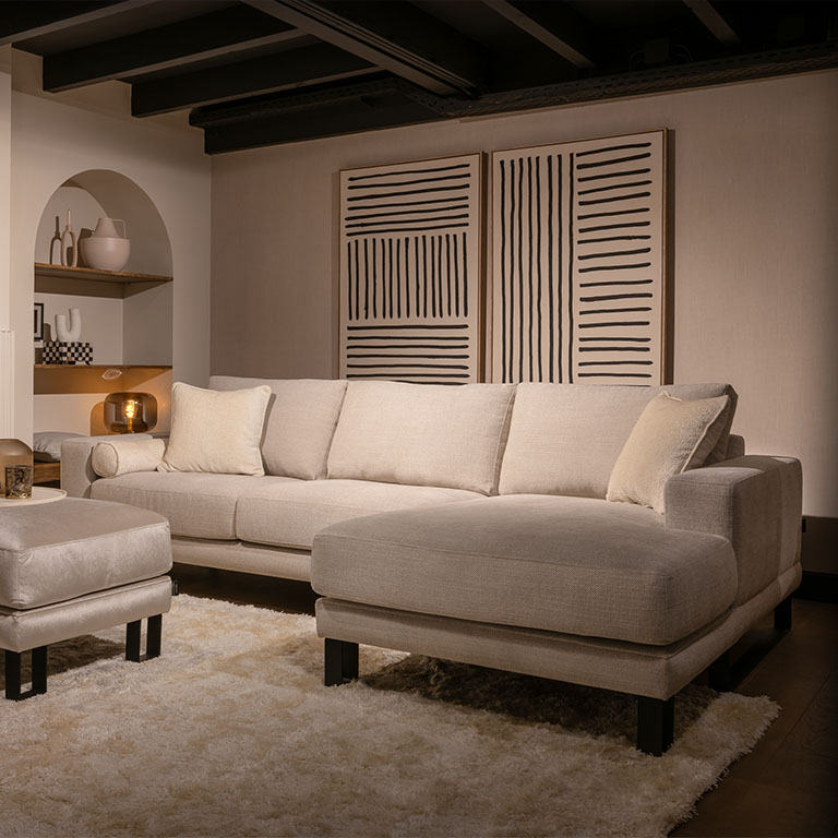 UrbanSofa Milan Casia Loungebank Carlyle Nature Milan Hocker Bergamo Fur Nature 2