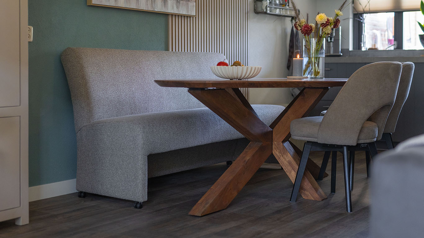 GTV AFL 1 UrbanSofa Bordeaux eetkamerbank 1