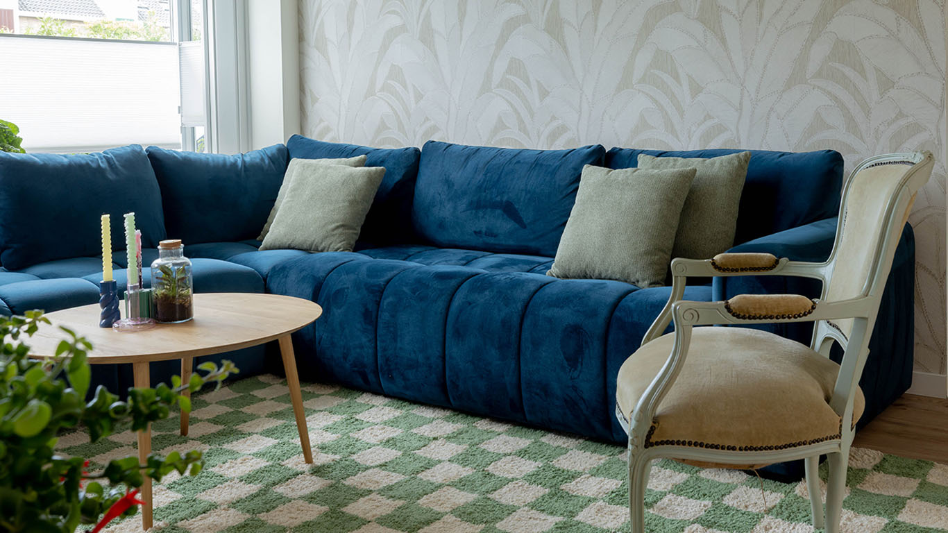 GTV AFL 4 UrbanSofa Liam Hoekbank Satin Royal Blue 1