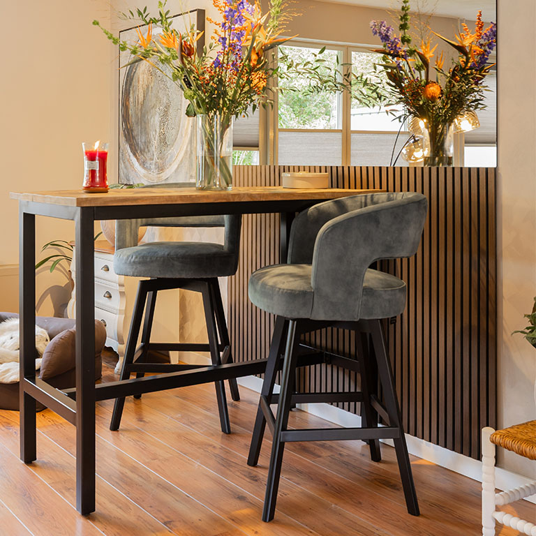 GTV AFL 12 UrbanSofa Lois barstoelen Vienna Aqua 1