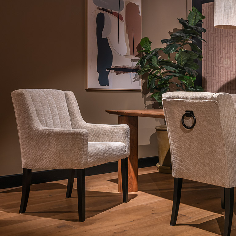 UrbanSofa Dionne eetkamerfauteuil in Valencia Nature 1