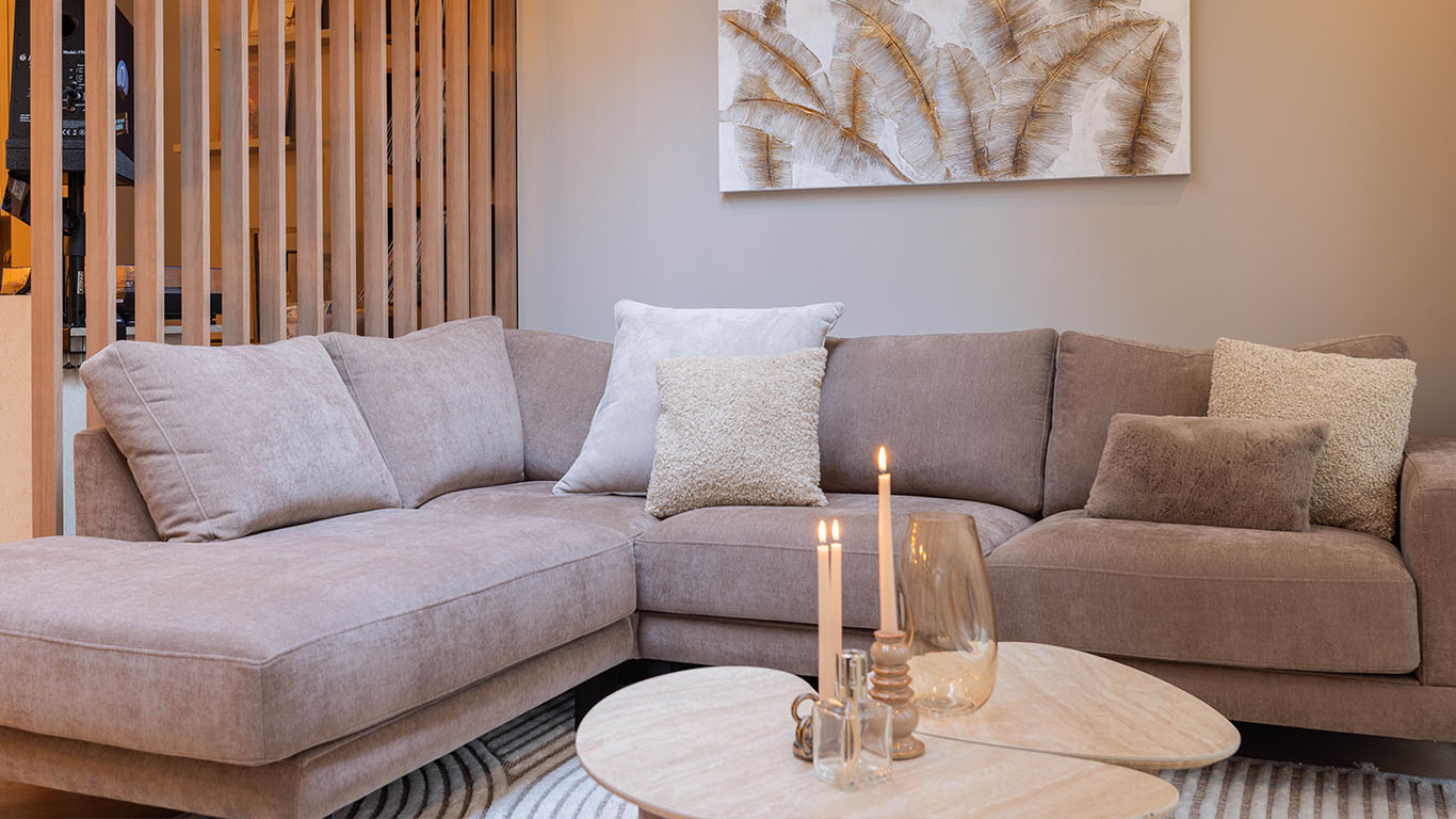 GHV AFL 12 UrbanSofa Milan hoekbank Bari Desert 3