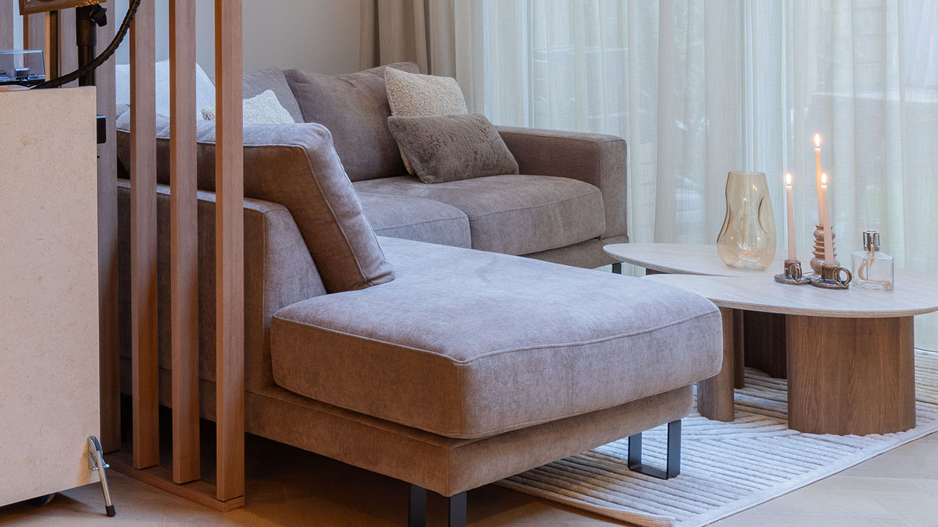 GHV AFL 12 UrbanSofa Milan hoekbank Bari Desert