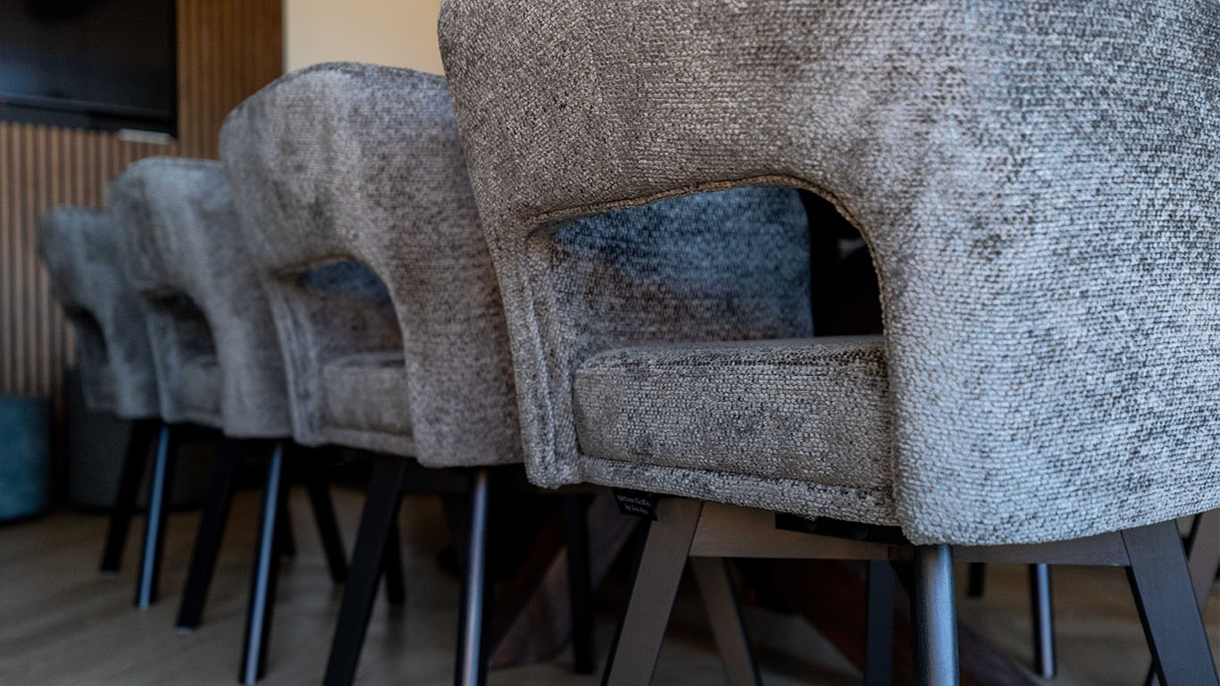 GTV AFL 14 UrbanSofa Maud eetkamerstoelen in Piemonte Liver detail 1