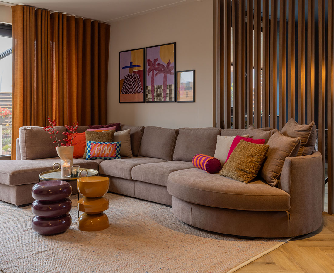 GTV AFL 18 UrbanSofa Giorno Hoekbank met Ronde Lounge in Bari Plum Home Slider