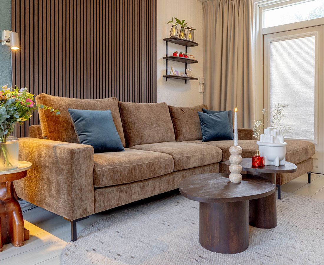 GTV AFL 22 UrbanSofa Lausanne Loungebank in Whistler Mocca Home Slider