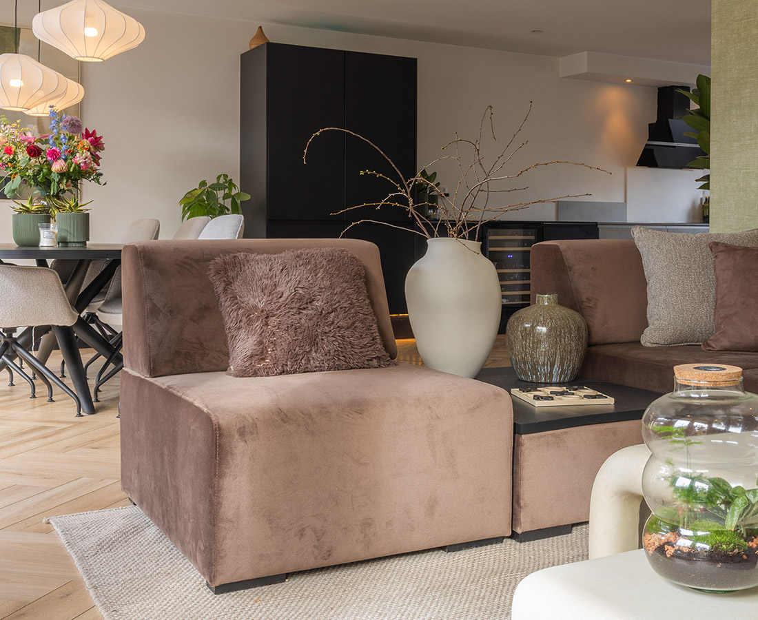 GTV AFL 33 UrbanSofa Boaz Hoekbank in Satin Espresso Home Slider