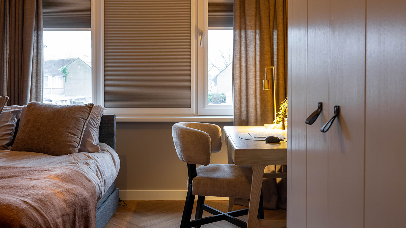 GHV AFL 14 UrbanSofa Matteo eetkamerstoel Charmonix Sand 3