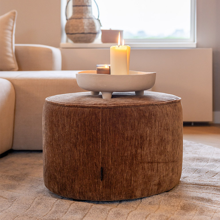 GHV AFL 14 UrbanSofa Otis Poef Low in Whisler Cinnamon 1