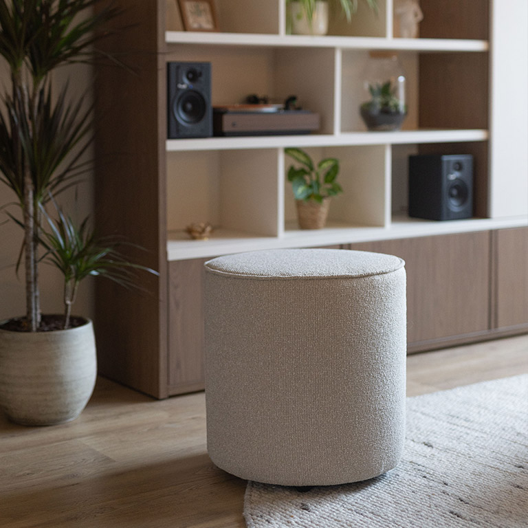 GTV AFL 25 UrbanSofa Otis poef Tivoli Sand