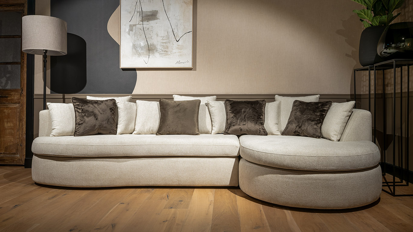 UrbanSofa Ella Loungebank in Rio Sand 2 UrbanSofa Ella Loungebank in Rio Sand 2