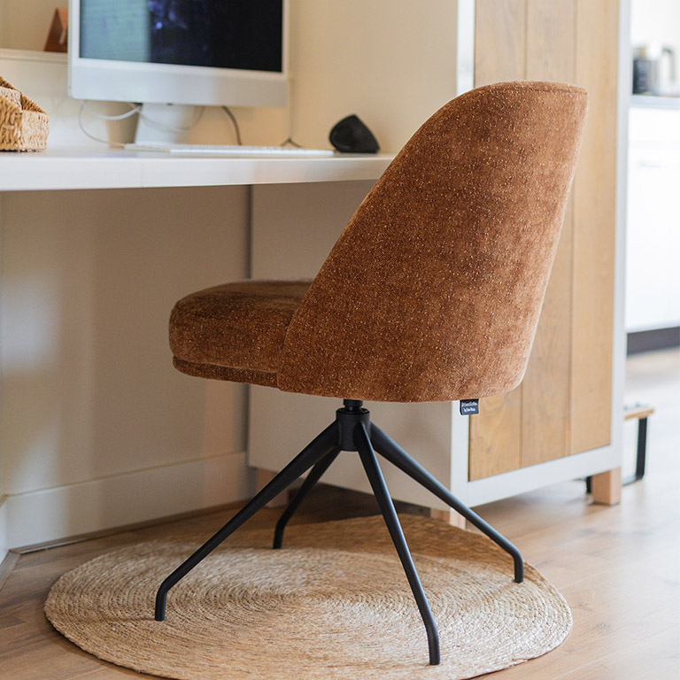 GTV AFL 32 UrbanSofa Evan eetkamerstoel in Tosca Cinnamon 1