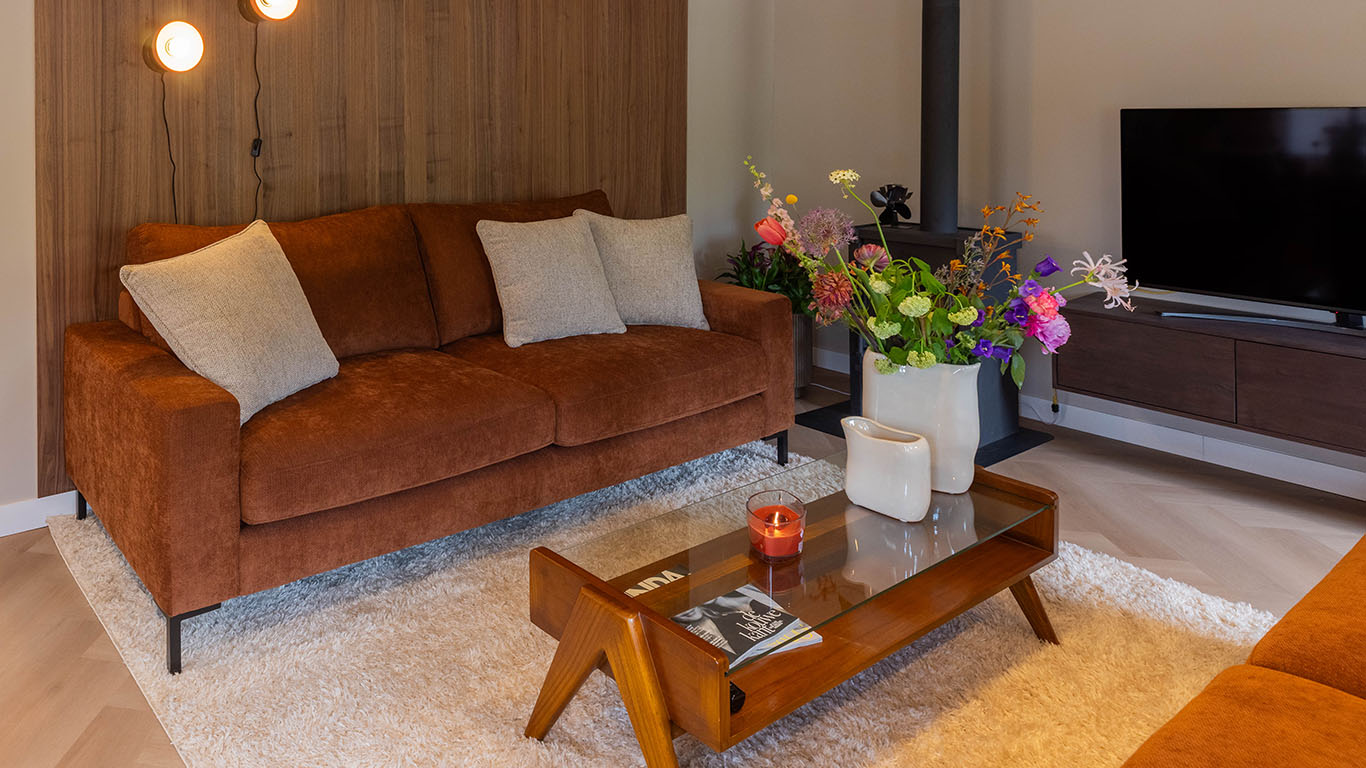 GTV AFL 38 UrbanSofa Lausanne Sofa in Enfield Earth 4