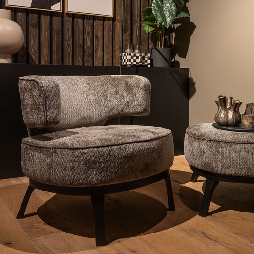 UrbanSofa Esmee Fauteuil en Hocker in Piemonte Liver 2