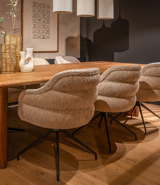 Evan eetkamerstoel met Spider swivel leg en Curved Backrest optie