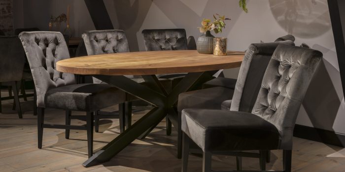 UrbanSofa-Sheffield-Eetkamerstoel-Catania-Graphite-Romy-Eettafel-Liggend (1)